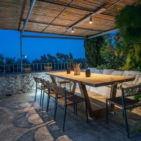 Eyeland Traditional Style In Zakynthos - By Mana Gers Ajos Nikolaos