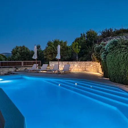 Villa Eyeland Traditional Style In Zakynthos - By Mana Gers *